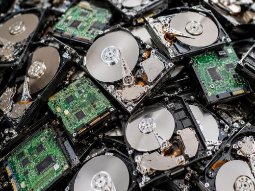 Hard Disk Drives (HDD)